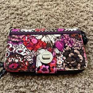 VERA BRADLEY ROSEWOOD ~ wallet ~ retired ~ excellent condition